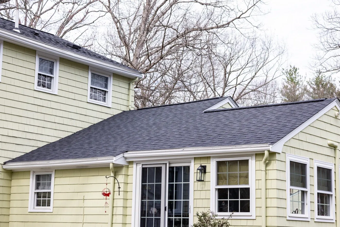 CertainTeed Landmark asphalt shingle roof replacement in Tewksbury, MA